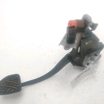 Pedale embrayage Nissan JUKE (F15) 1.5 dci (2010) 5 portes