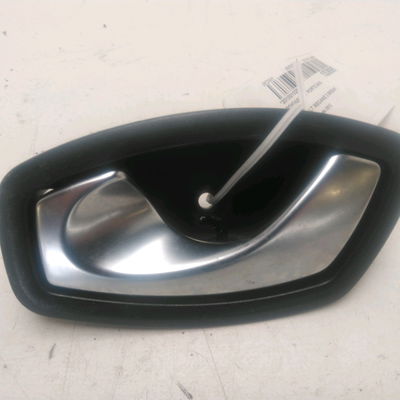 Poignee int porte avg Renault MEGANE III Grandtour (KZ0-1) 1.9 dci (kz0j, kz0n, kz1s) (2009)