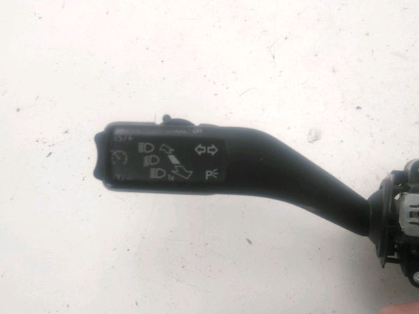 Bloc commodos Volkswagen TOURAN (1T3) 1.6 tdi (2010-2015) 5 portes