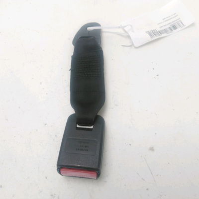 Ancrage ceinture arrière gauche Dacia SANDERO 1.5 dci (2010)