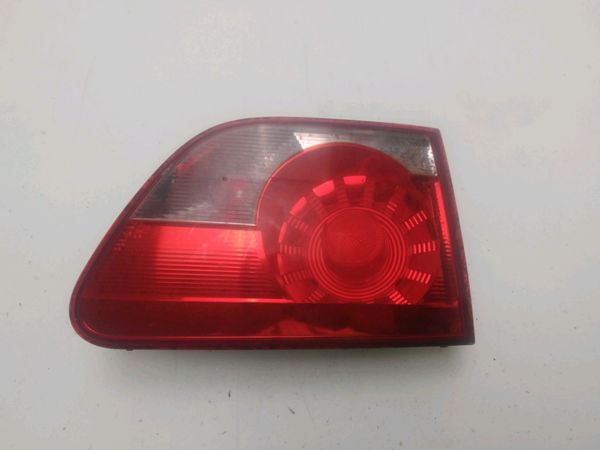 Feu arrière interieur gauche Seat ALTEA XL (5P5, 5P8) 1.9 tdi (2006-2010) 5 portes