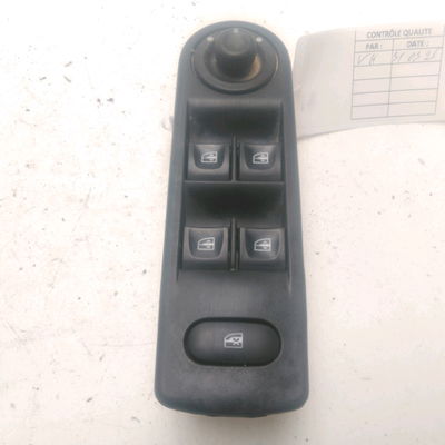 Commande lève-glace porte avant gauche Renault CAPTUR I (J5_, H5_) 1.5 dci 90 (2013) 5 portes
