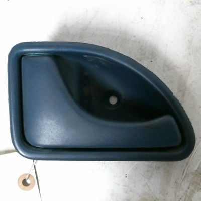 Poignee int porte avg Renault TWINGO I (C06_) 1.2 (c063, c064) (1993-1996) 3 portes