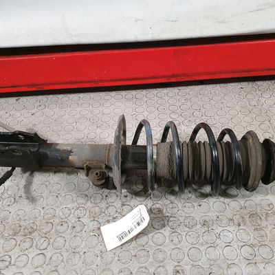 Amortisseur avant droit Toyota YARIS (_P9_) 1.3 vvt-i (scp90_) (2005-2010)