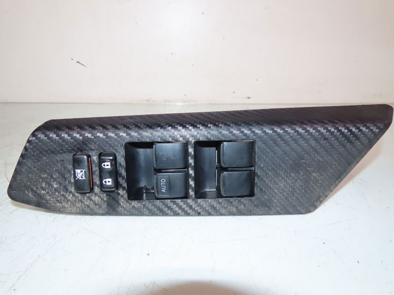 Commande lève-glace porte avant gauche Toyota RAV 4 IV (_A4_) 2.2 d 4wd (ala49) (2012)