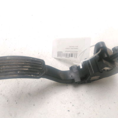 Pedale accelerateur Nissan JUKE (F15) 1.5 dci (2010) 5 portes