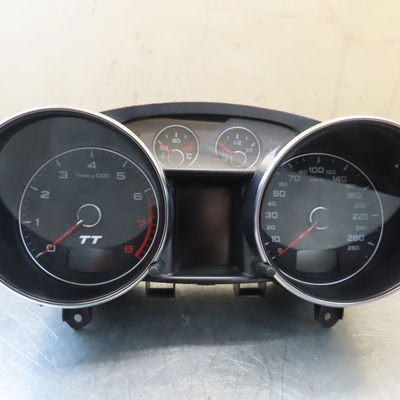 Compteur Audi TT (8J3) 2.0 tfsi quattro (2010-2014)