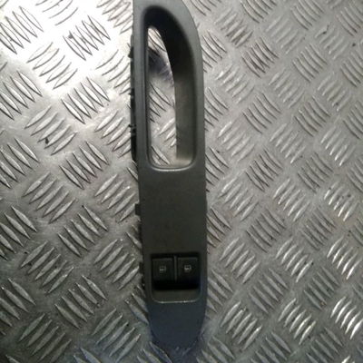 Commande lève-glace porte avant gauche Seat IBIZA III (6L1) 1.4 tdi (2002-2005) 3 portes