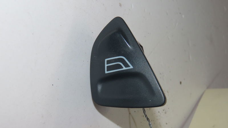 Commande lève-glace porte avant droite Ford KA (RU8) 1.2 (2008-2016) 3 portes