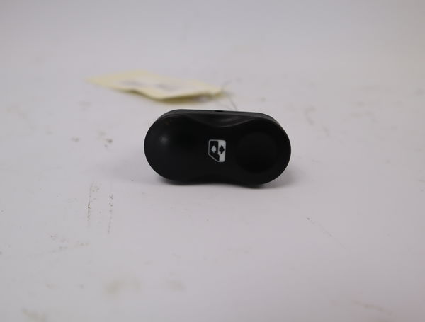 Commande lève-glace porte avant gauche Dacia DUSTER (HS_) 1.5 dci (hsaj) (2010-2018)
