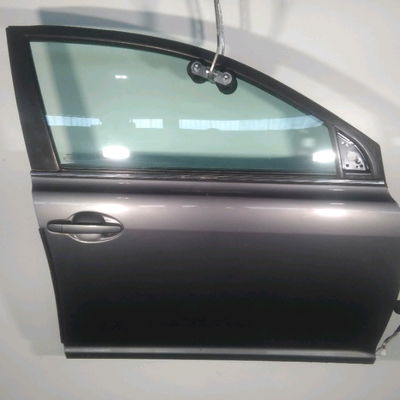 Porte avant droite Toyota AVENSIS (_T25_) 1.8 (zzt251_) (2003-2008)