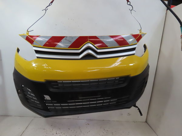 Pare-choc avant Citroën JUMPY Camionnette (V_) 2.0 bluehdi 145 (2021)