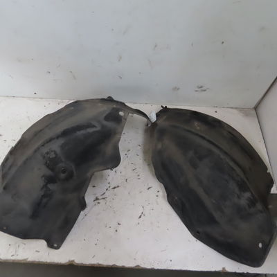 Pare-boue avant droit Renault MEGANE IV 3-5 portes (B9A-M-N_) 1.6 tce 205 (b9mv) (2015) 5 portes