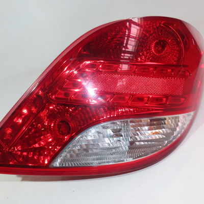 Feu arrière droit Peugeot 207-207 (WA_, WC_) 1.4 (2006-2013) 5 portes