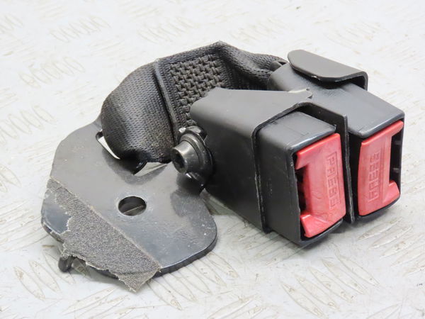 Ancrage ceinture arrière droit Renault CLIO II (BB_, CB_) 1.9 dti (b-cb0u) (1999-2005)