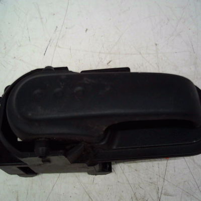 Poignee int porte avd Nissan NOTE (E11, NE11) 1.5 dci (2010-2012)