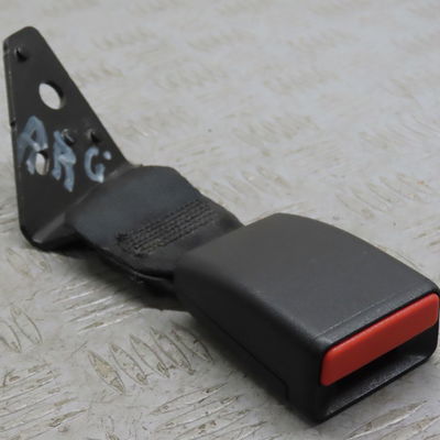 Ancrage ceinture arrière gauche Peugeot 208 I (CA_, CC_) 1.0 (2012)