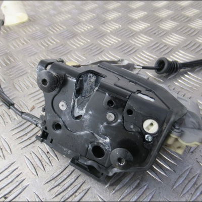 Serrure porte avd Volkswagen PASSAT B6 (3C2) 1.9 tdi (2005-2010) 4 portes