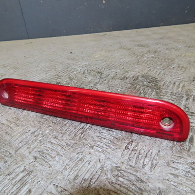 Feux stop supplementaire Citroën JUMPER Camionnette 2.2 bluehdi 140 (2019)