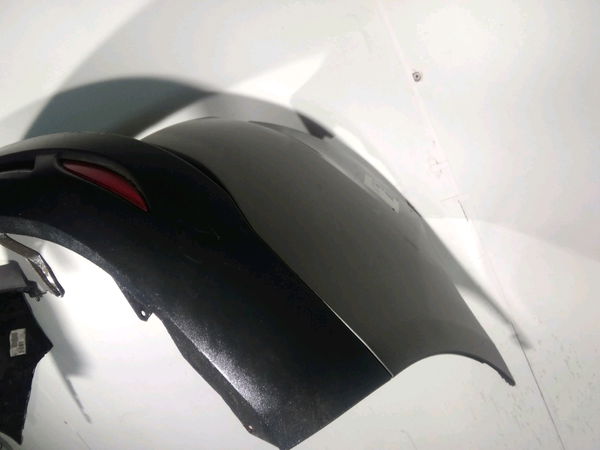 Pare-choc arrière Renault MEGANE III Grandtour (KZ0-1) 1.5 dci (2009)