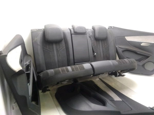 Interieur complet Peugeot 3008 SUV (MC_, MR_, MJ_, M4_) 1.5 bluehdi 130 (2018) 5 portes