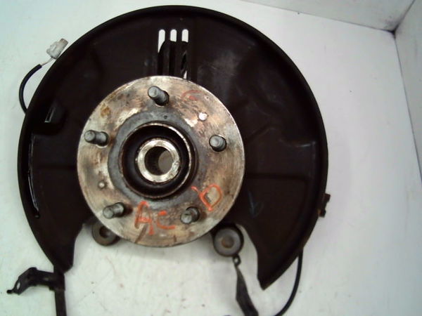 Fusee avg Daihatsu TERIOS (J2_) 1.5 4x4 (2006)