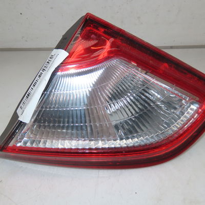 Feu arrière intérieur droit Nissan QASHQAI - QASHQAI 2 I (J10, NJ10, JJ10E) 1.6 dci traction intégrale (2011-2013)