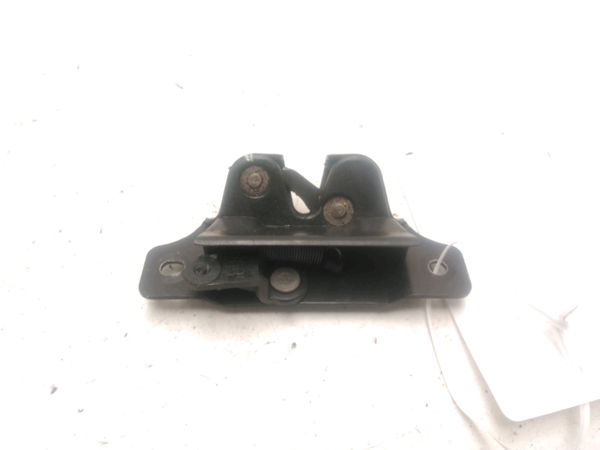 Serrure coffre arrière Peugeot 206 3-5 portes (2A-C) 1.4 hdi eco 70 (2001-2009) 5 portes