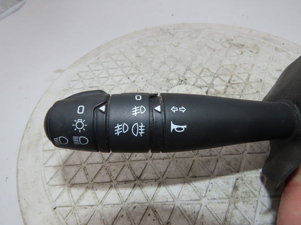 Commande clignotant Dacia DUSTER (HS_) 1.5 dci 4x4 (hsmc, hsmd) (2010-2018) 5 portes