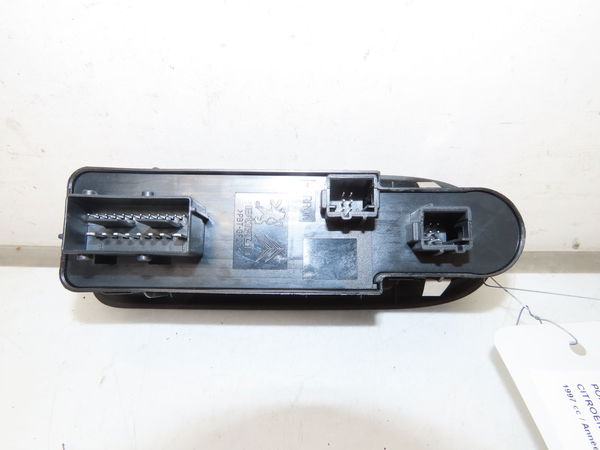 Commande lève-glace porte avant gauche Citroën C5 III (RD_) 2.0 hdi 150 - bluehdi 150 (rdrhea, rdrhe8) (2009-2015)