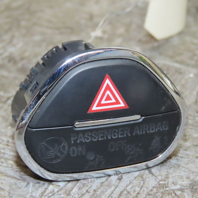 Bouton de warning Opel CORSA E (X15) 1.4 turbo (08, 68) (2014-2019)