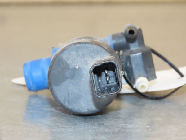 Pompe lave-glace avant Renault CLIO IV (BH_) 1.5 dci 90 (2012) 5 portes