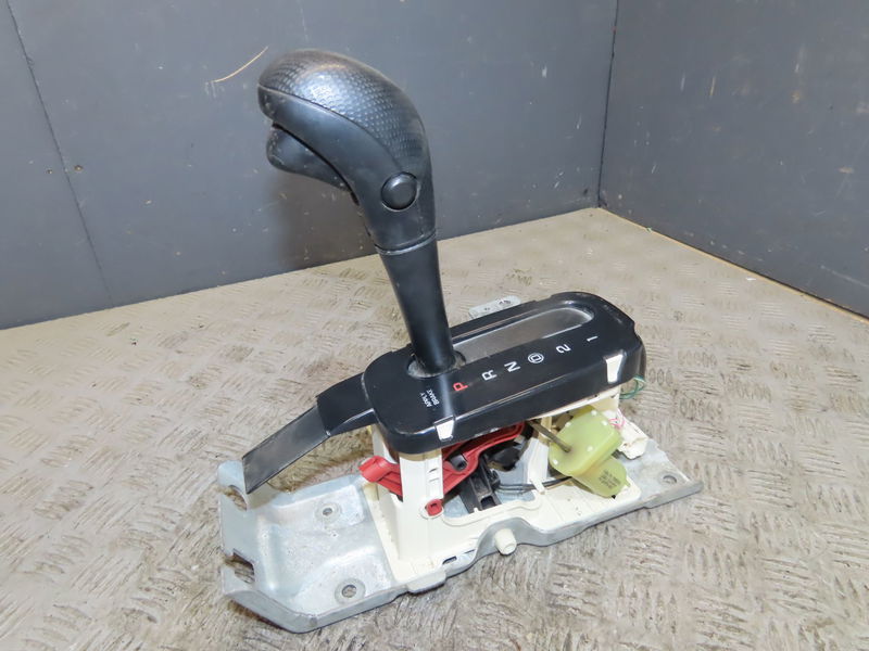 Levier de vitesses Jeep CHEROKEE (KJ) 2.8 crd 4x4 (2004-2008)