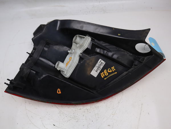 Feu arrière droit Renault MEGANE II (BM0-1_, CM0-1_) 1.5 dci (bm02, bm13, bm2a, cm02, cm13) (2003-2008)