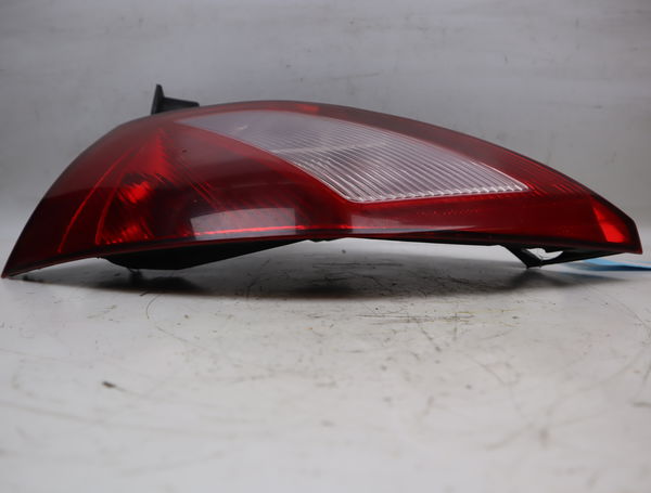 Feu arrière gauche Renault MEGANE II (BM0-1_, CM0-1_) 1.5 dci (bm02, bm13, bm2a, cm02, cm13) (2003-2008)