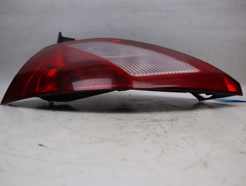 Feu arrière gauche Renault MEGANE II (BM0-1_, CM0-1_) 1.5 dci (bm02, bm13, bm2a, cm02, cm13) (2003-2008)