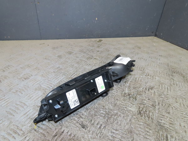 Commande lève-glace porte avant gauche Ford FOCUS III 1.0 ecoboost (2012-2017)