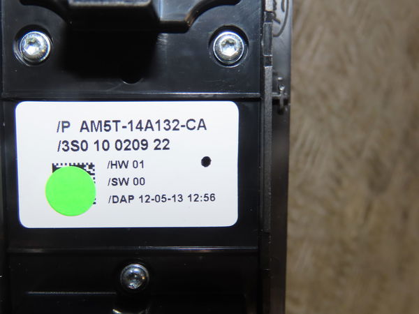 Commande lève-glace porte avant gauche Ford FOCUS III 1.0 ecoboost (2012-2017)