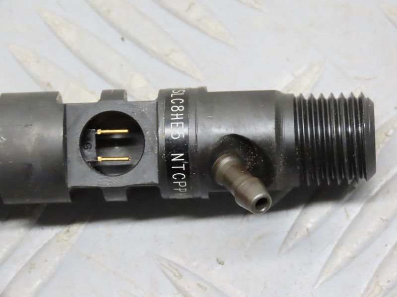 Injecteur 1 Renault TWINGO II (CN0_) 1.5 dci 90 (2010)