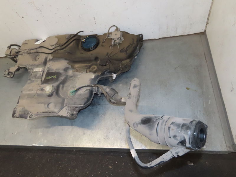 Reservoir carburant Renault MEGANE IV 3-5 portes (B9A-M-N_) 1.5 blue dci 115 (b9a6) (2018)