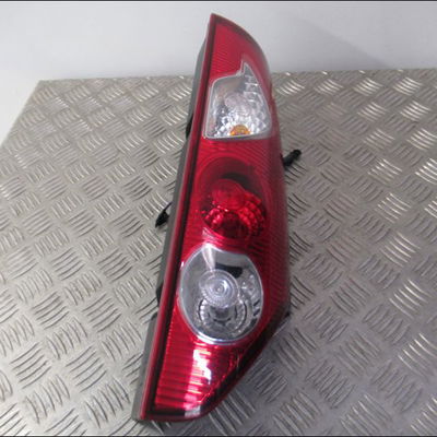 Feu arrière droit Renault KANGOO - GRAND KANGOO II (KW0-1_) 1.5 dci 85 (kw0k, kw0l, kw0b) (2008) 4 portes