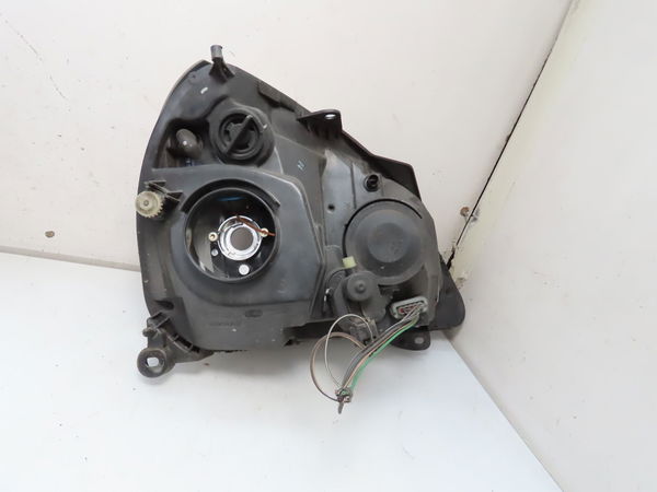 Phare gauche Renault CLIO II (BB_, CB_) 1.2 (bb0a, bb0f, bb10, bb1k, bb28, bb2d, bb2h, cb0a,... (1998-2010) 5 portes