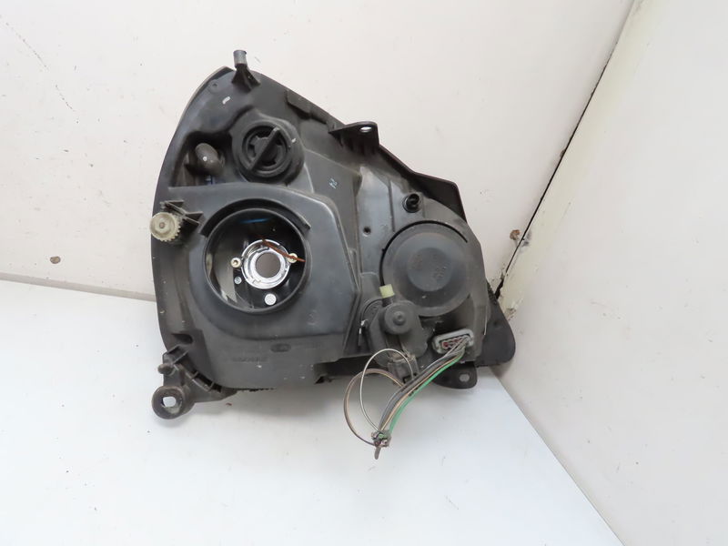 Phare gauche Renault CLIO II (BB_, CB_) 1.2 (bb0a, bb0f, bb10, bb1k, bb28, bb2d, bb2h, cb0a,... (1998-2010) 5 portes