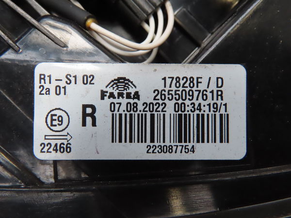 Feu arrière droit Renault CLIO V (B7_) 1.0 sce 65 (b7mg) (2021)