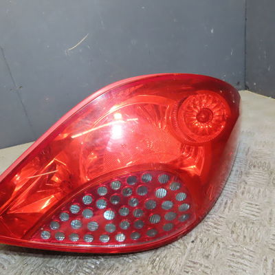 Feu arrière droit Peugeot 207-207 (WA_, WC_) 1.6 hdi (2006-2013) 5 portes