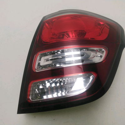 Feu arrière droit Citroën C3 II (SC_) 1.4 hdi 70 (sc8hzc, sc8hr0, sc8hp4) (2009) 5 portes