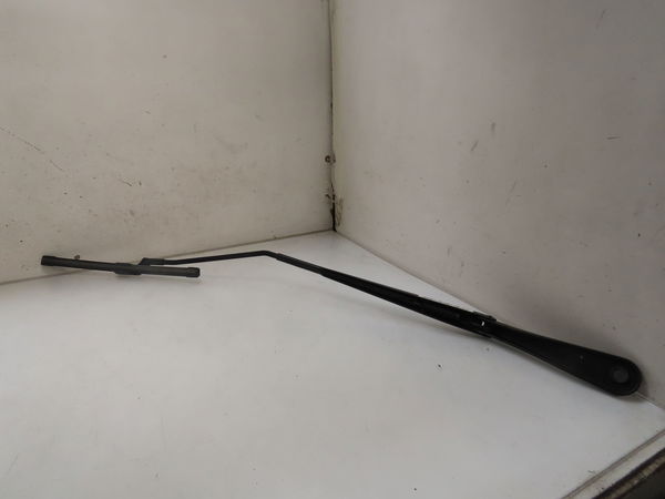 Bras essuie-glace avant droit Renault CLIO V (B7_) 1.0 sce 65 (b7mg) (2021)