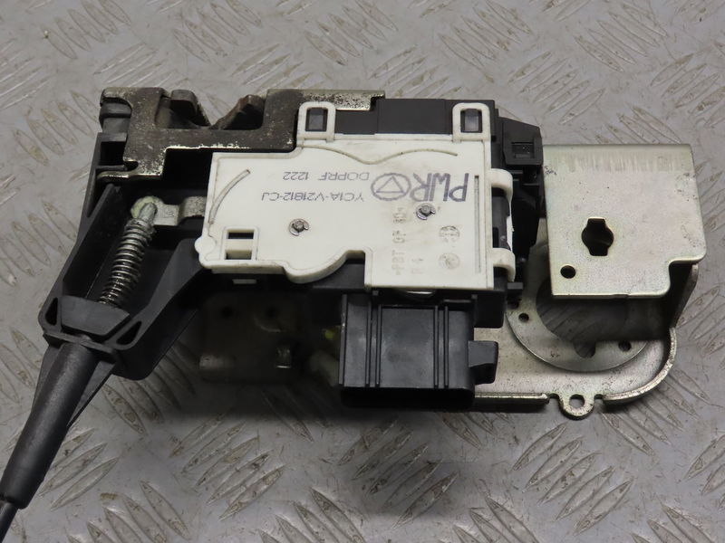 Serrure porte avd Ford TRANSIT Camionnette (FA_ _) 2.2 tdci (2011-2014)