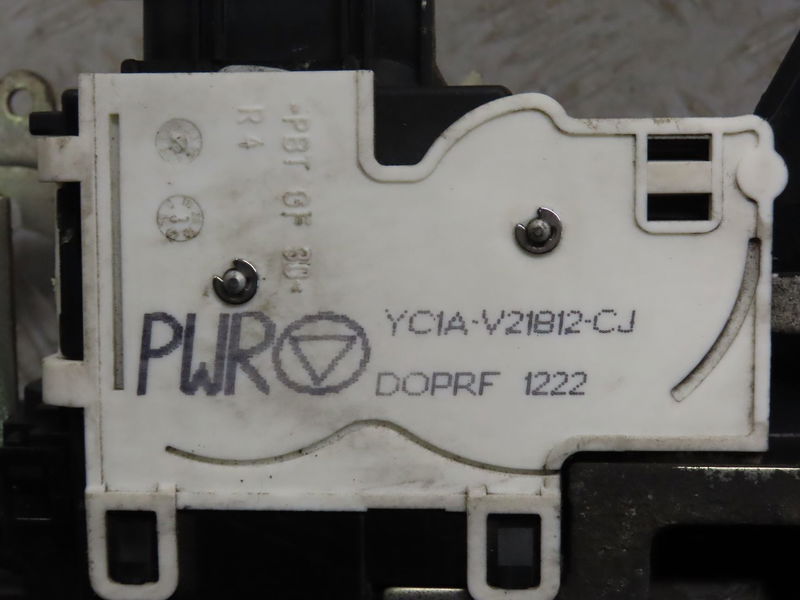 Serrure porte avd Ford TRANSIT Camionnette (FA_ _) 2.2 tdci (2011-2014)