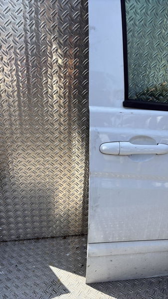 Porte avant droite Mercedes-benz VITO - MIXTO Camionnette (W639) 120 cdi (639.601, 639.603, 639.605) (2006)